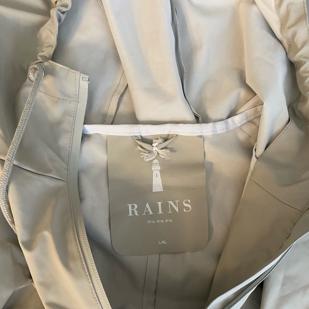 Rains Waterproof Hard Shell Raincoat - Picture 8 of 9